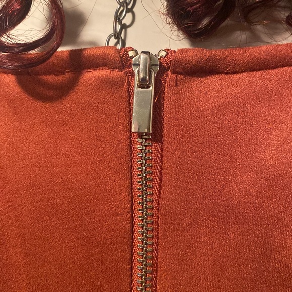 Beautiful faux suede Dress with puff shoulders, color is SPICE. BNWT,  SIZE 12. - Picture 9 of 16